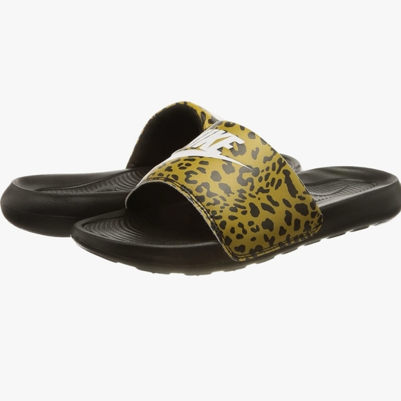 Women's Nike Victoria One Slides - Picture 7 of 12